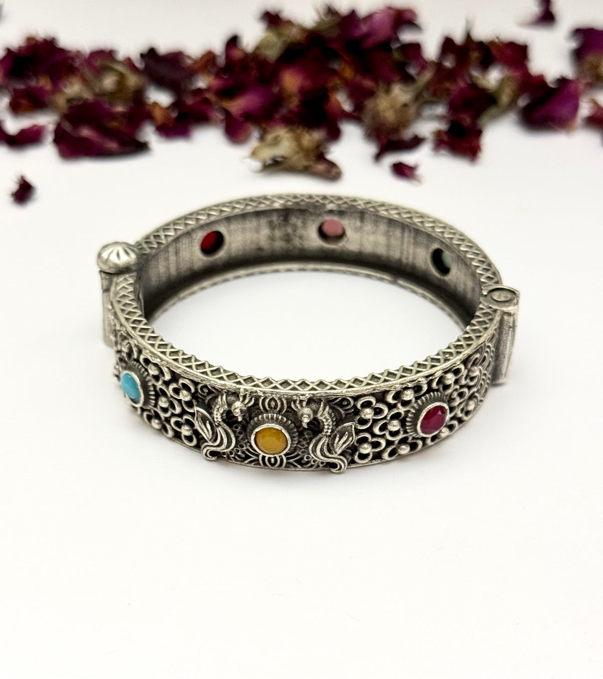 Premium brass made Oxidised Openable Bangle