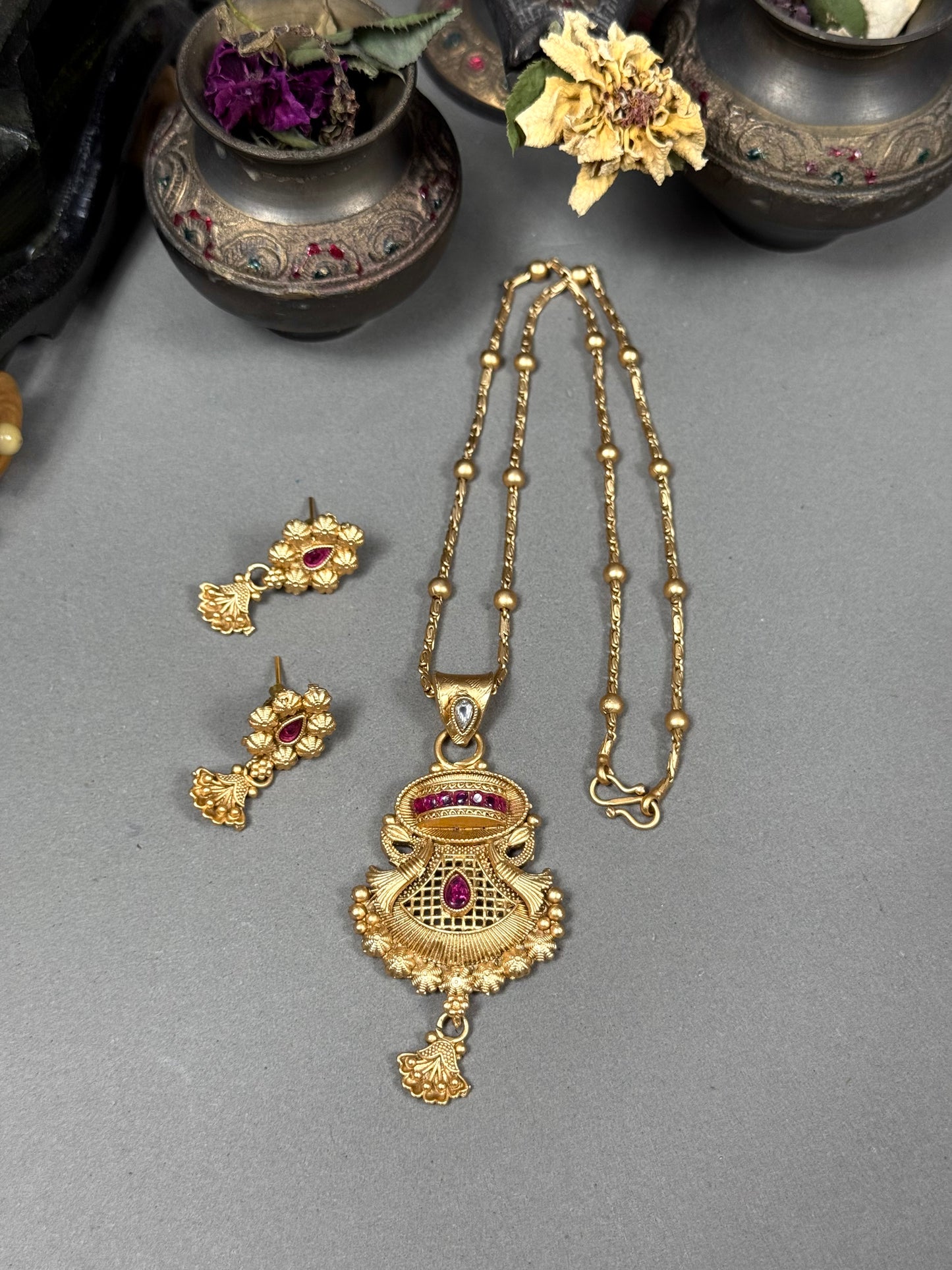 Rajwadi Brass Pendant set