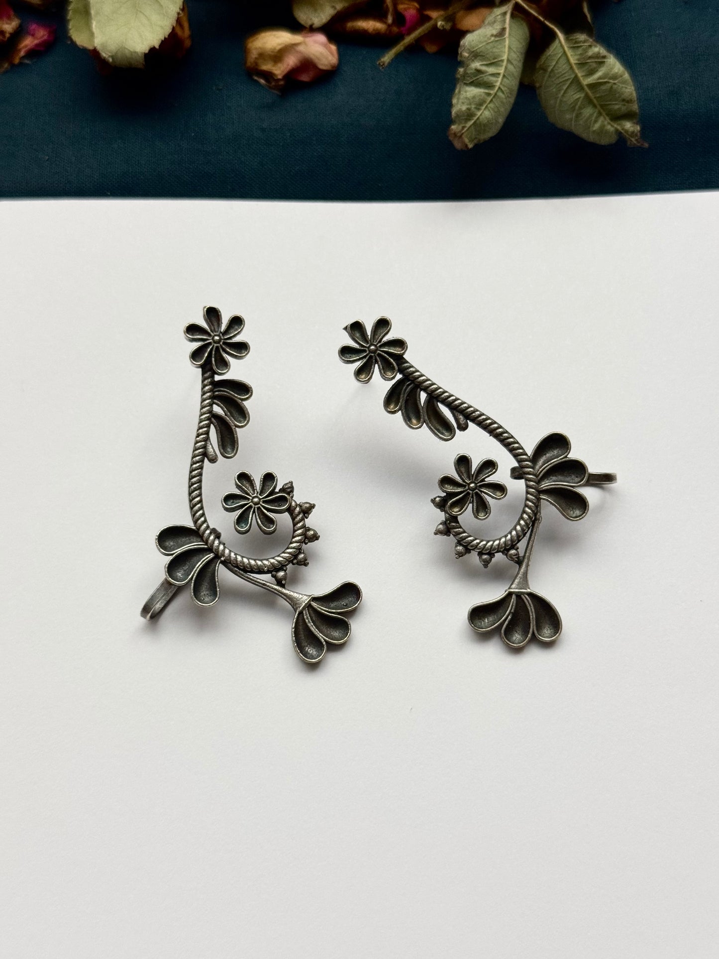 Premium brass made Oxidised Reem Earcufs