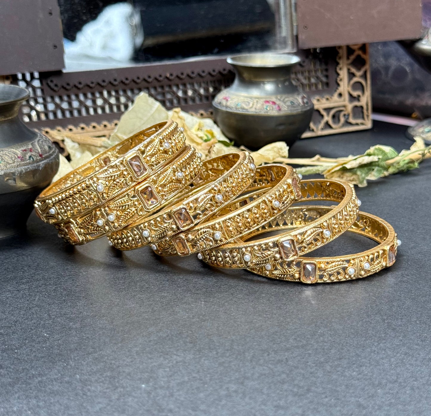 Rajwadi Bangles set