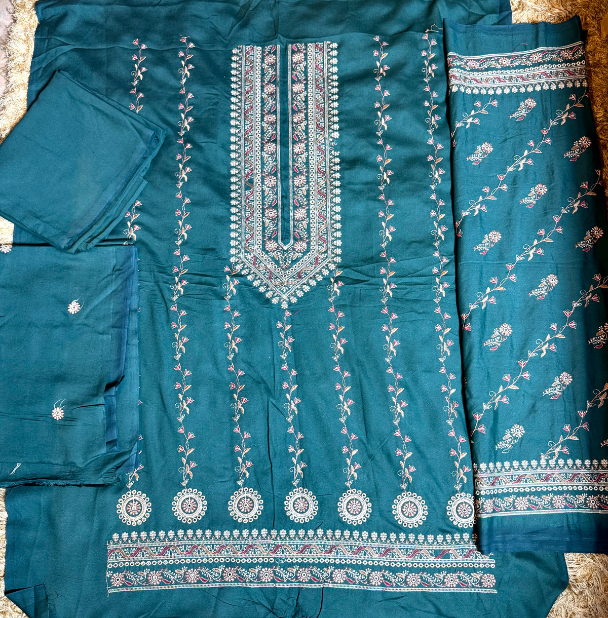 Libas-e-Shireen orignal karandi 3pcs Embroidered suit