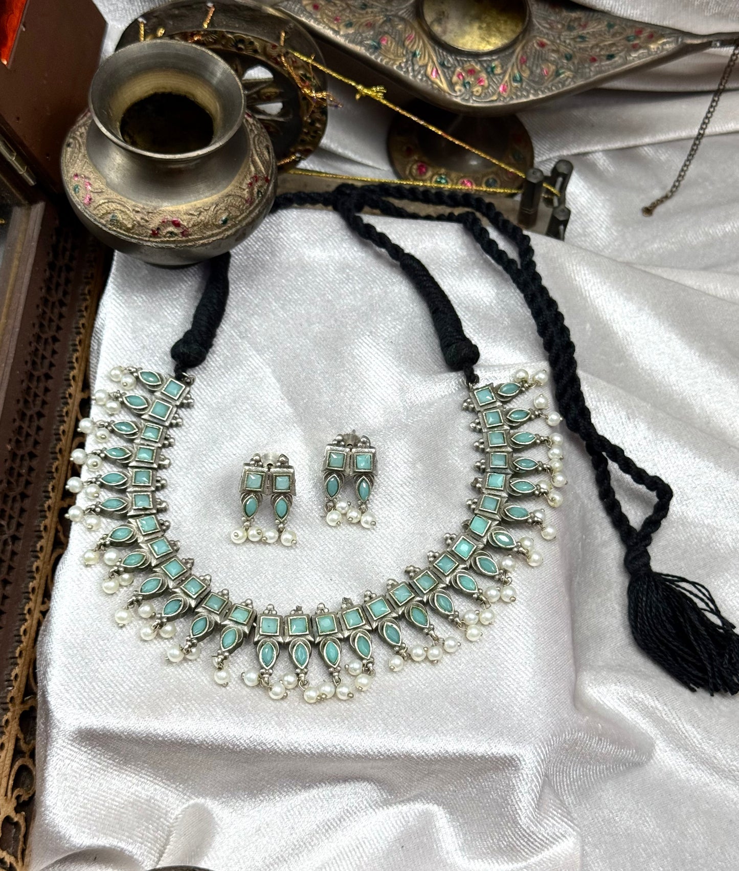 Premium Oxidised Saaz Set brass made