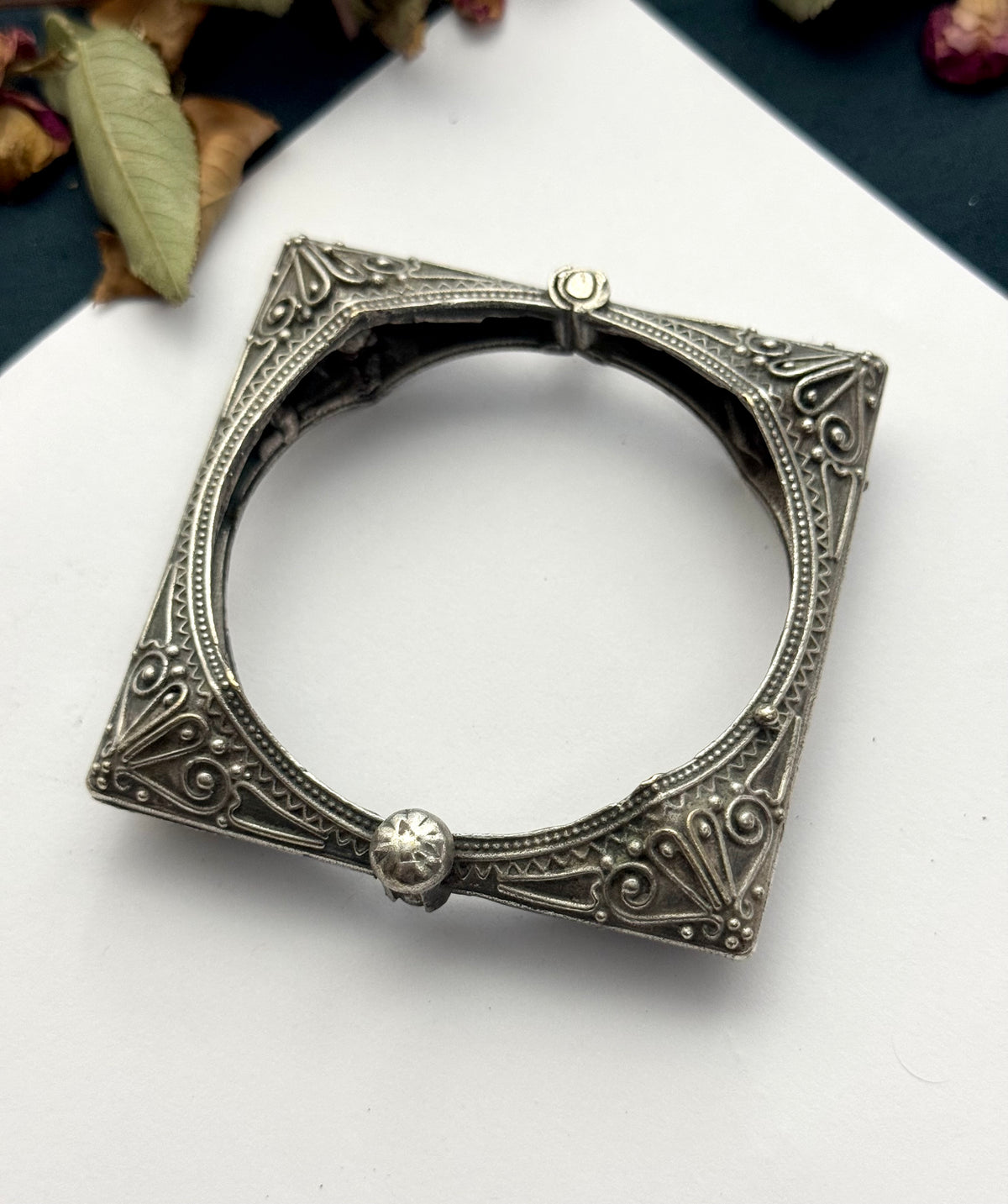 Premium Brass made Oxidised openable Bangles