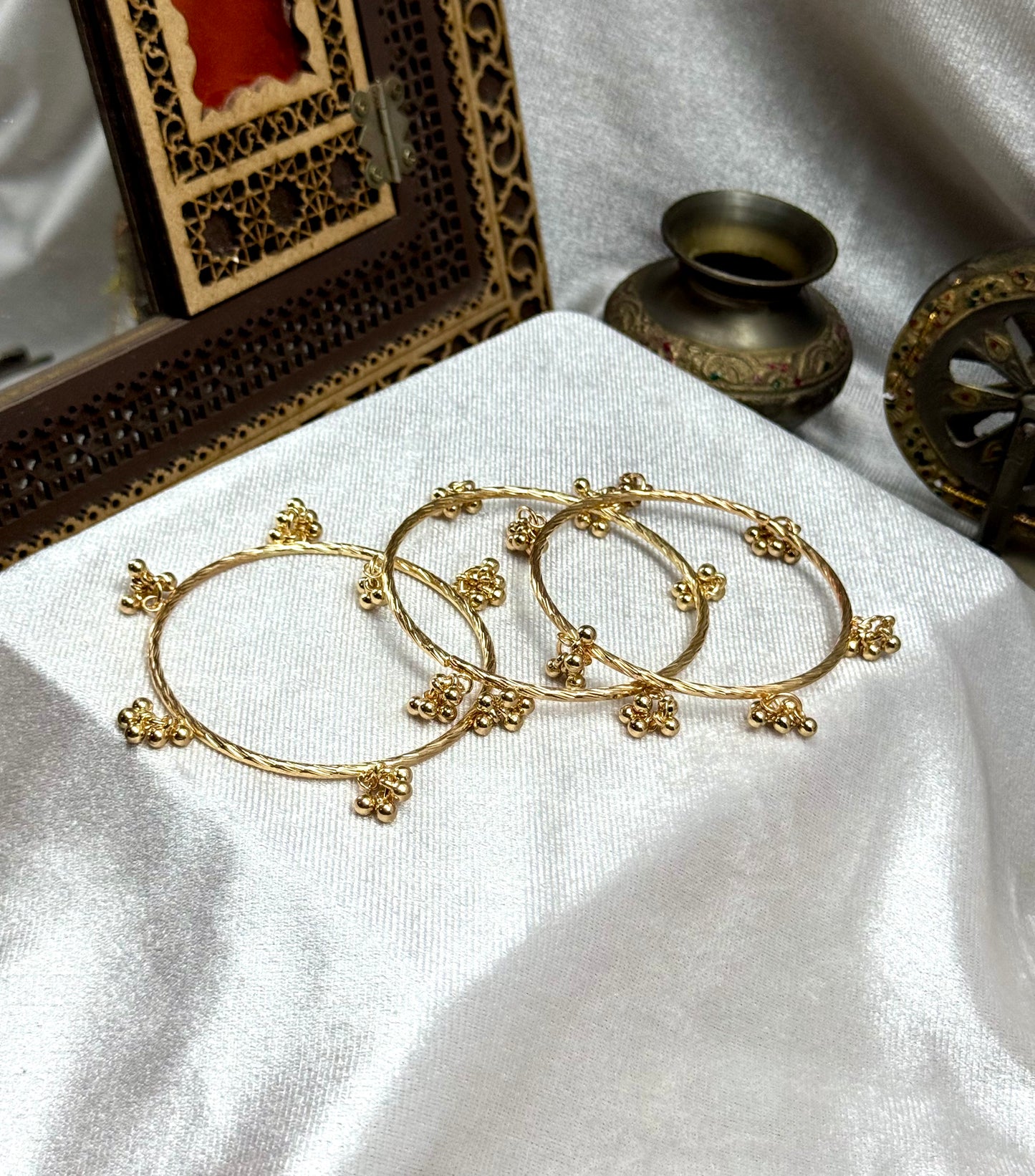 Beads Bangles set size 2.6