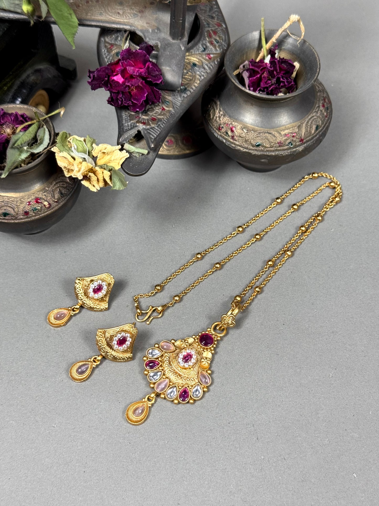 Rajwadi Brass Pendant Set