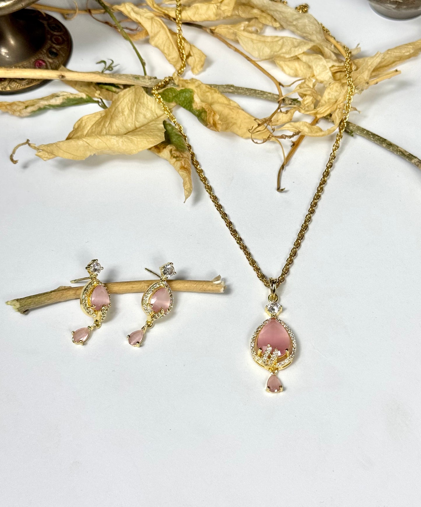 American Diamond 1 karat Pendant set