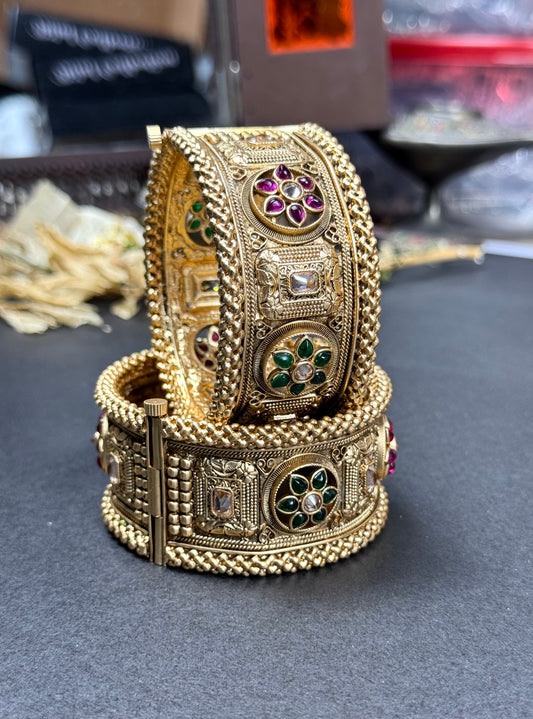 Rajwadi openable Bangles Pair