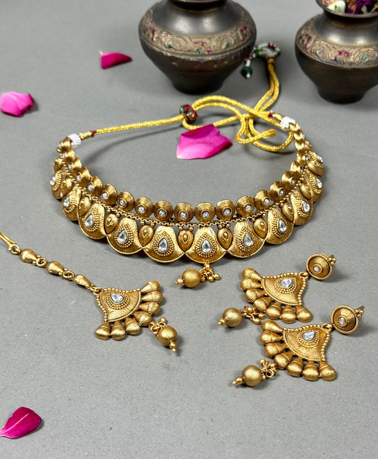 Rajwadi Choker set