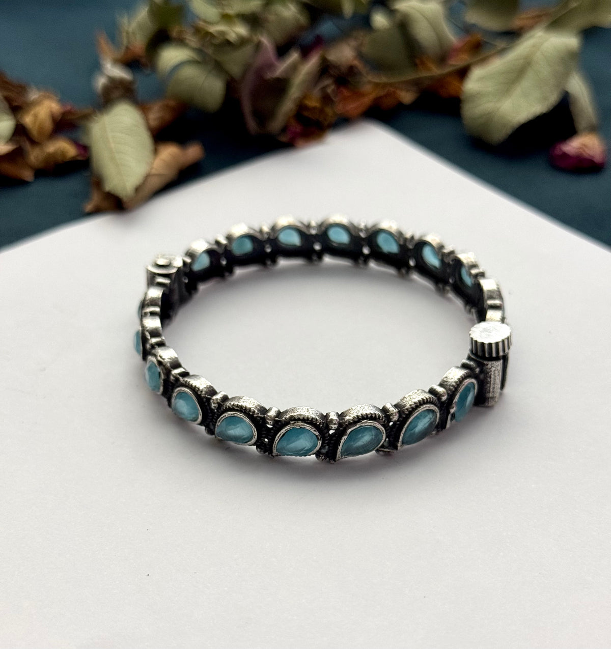 Premium oxidised Brass made Bangle / size 2.6 openable