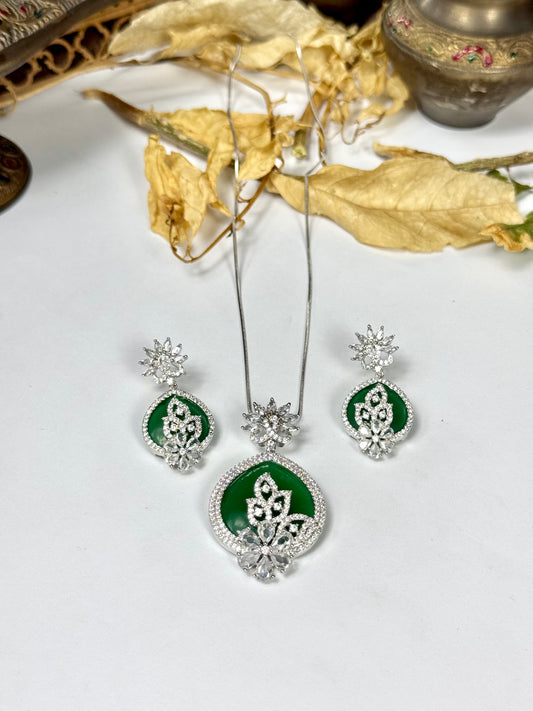 American Diamond 1 karat Pendant set