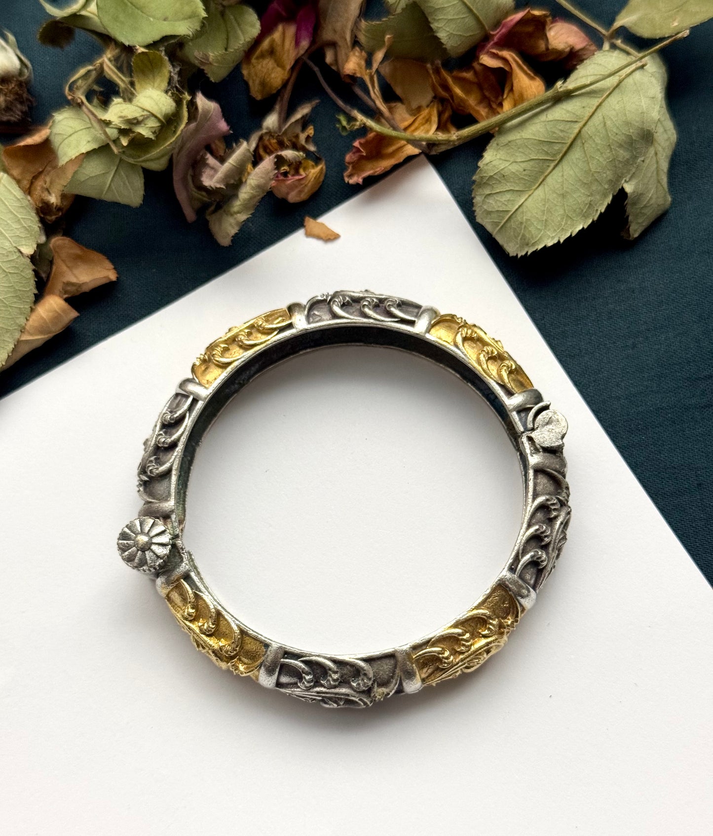 Premium brass made openable oxidised Bangle ( size 2.2/2.4)