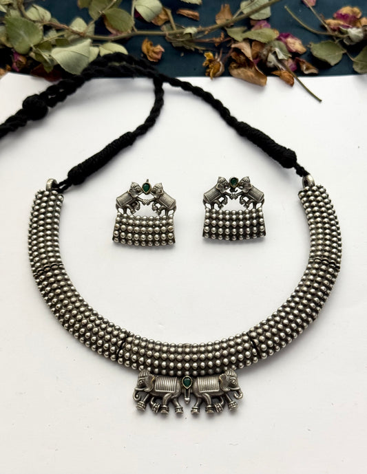 Brass made Necklace set