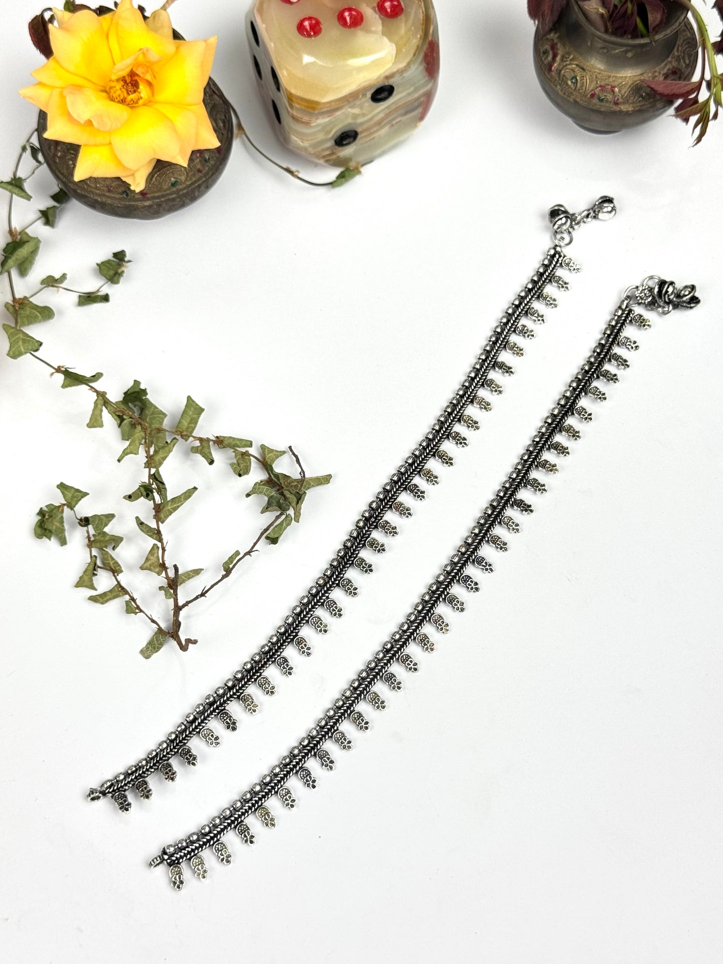 oxidised Adaa-e-khas pazaib