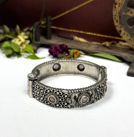 Brass made Sultana Oxidised Bangle