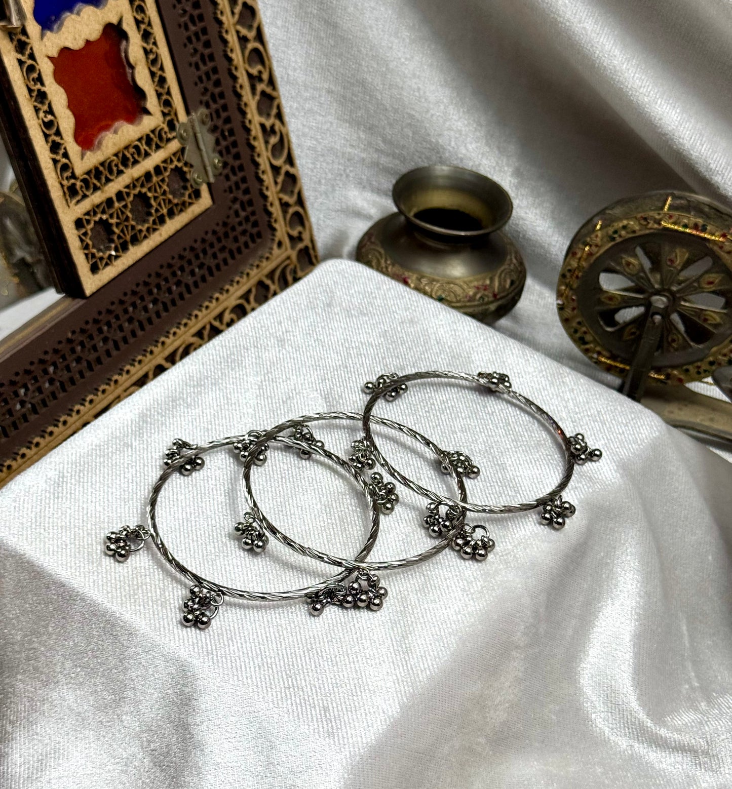 Beads Bangles set size 2.6