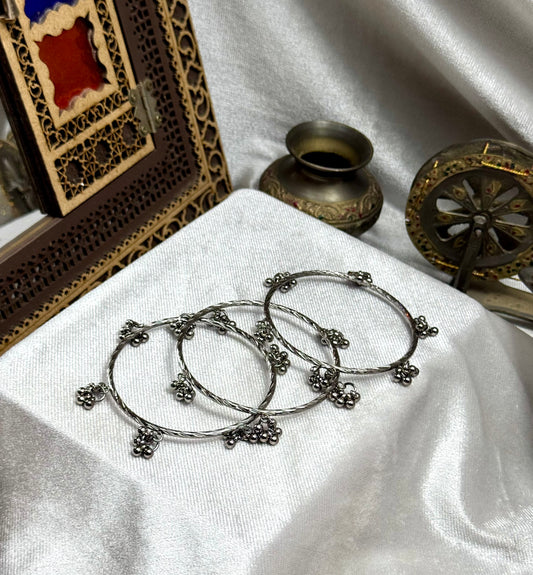 Beads Bangles set size 2.6