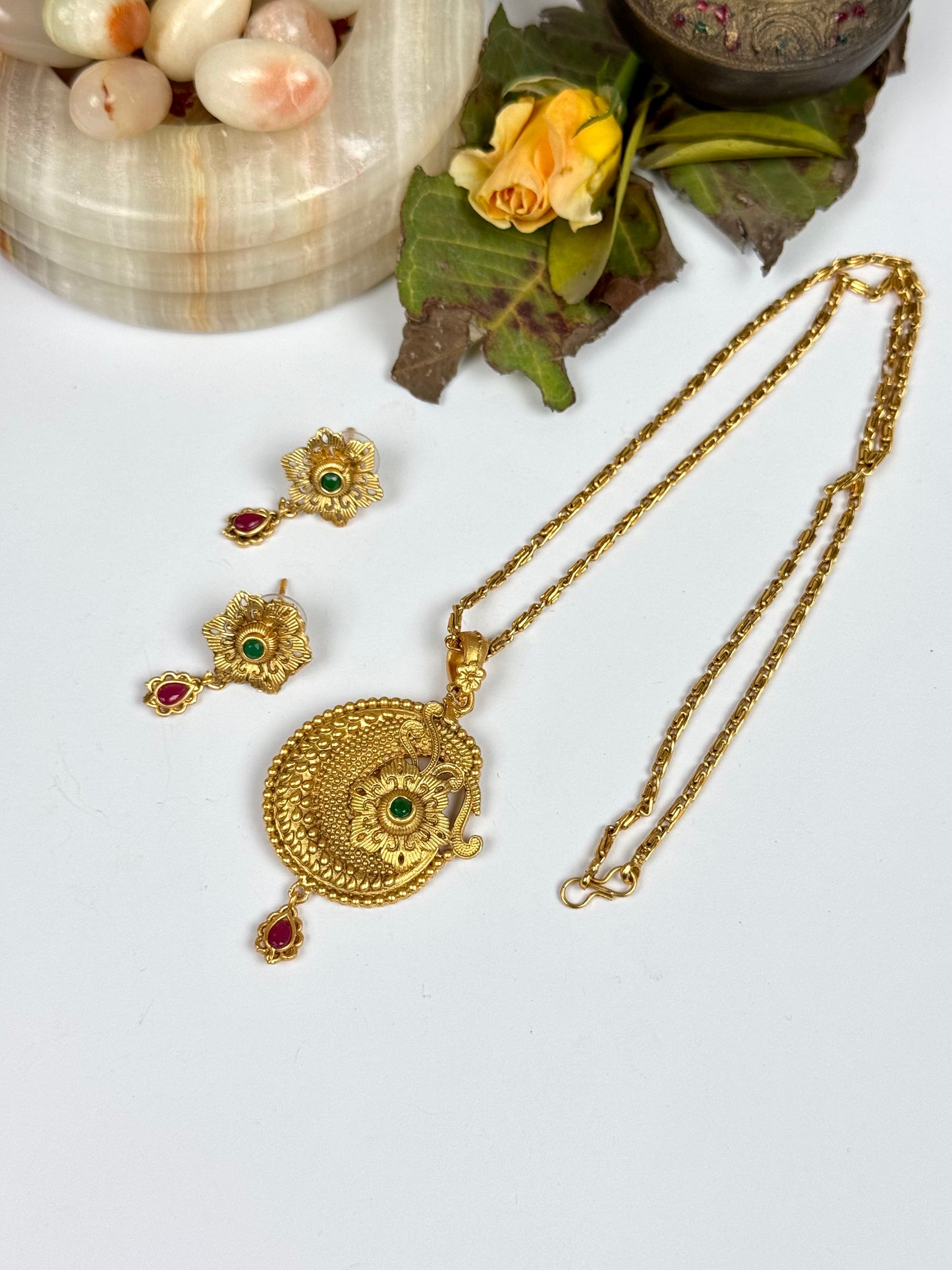 Rajwadi Pendant set
